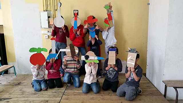 Les masques en cours de fabrication Les masques en cours de fabrication